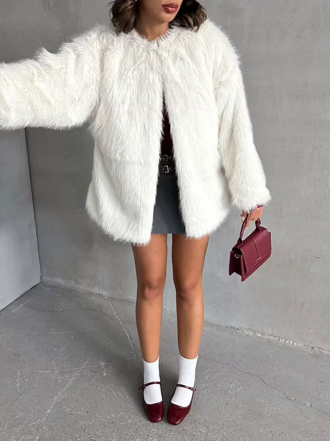 Abrigo Elegante L’amouriste – Corte Sofisticado