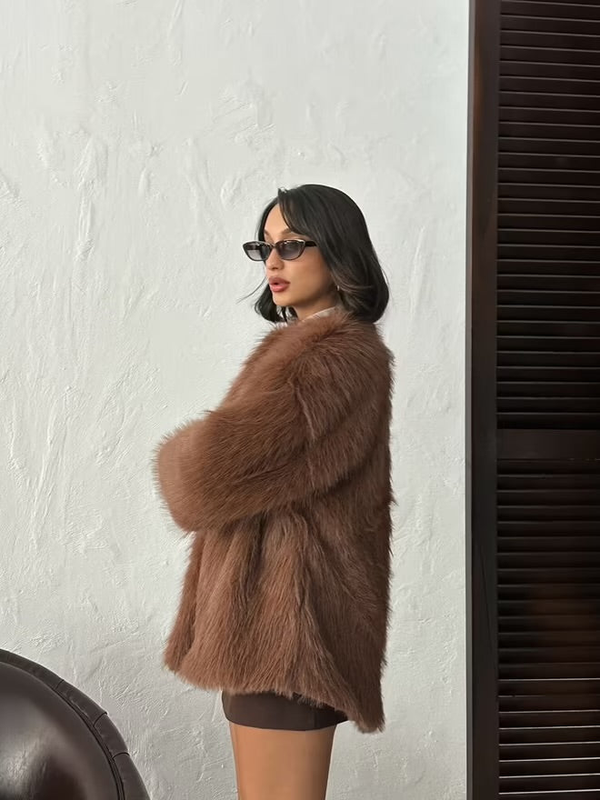 Abrigo Elegante L’amouriste – Corte Sofisticado