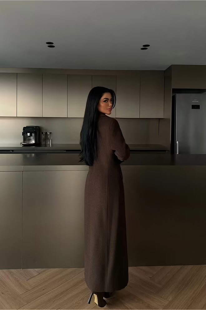 Abrigo Elegante L’amouriste – Corte Largo y Minimal