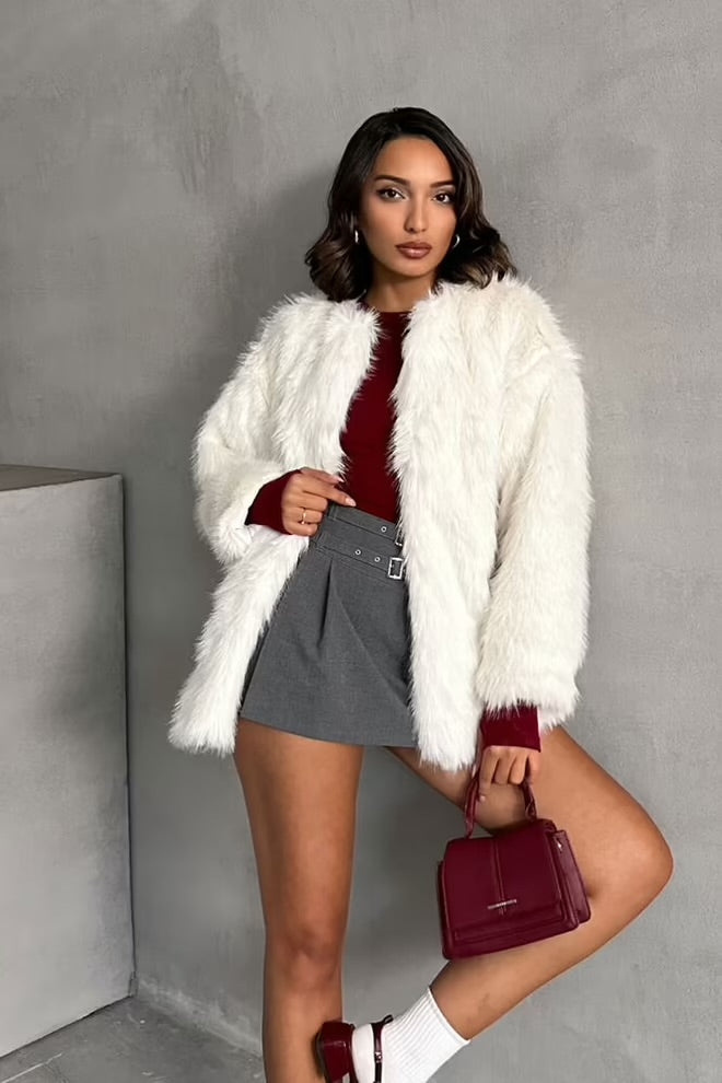 Abrigo Elegante L’amouriste – Corte Sofisticado