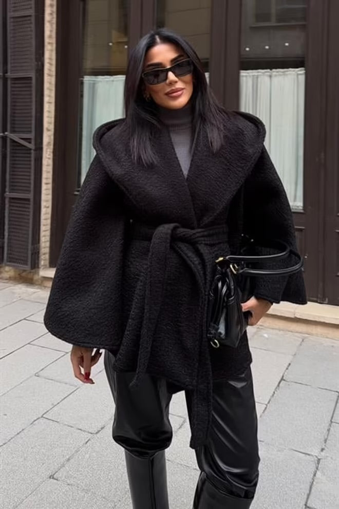 Poncho Negro Elegante L’amouriste