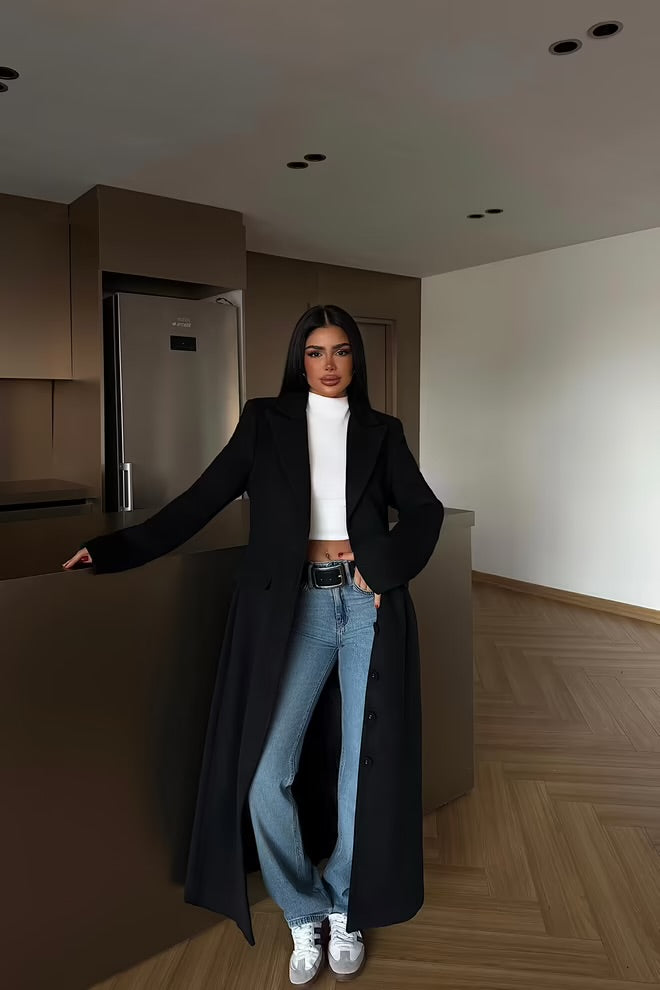 Abrigo Elegante L’amouriste – Corte Largo y Minimal