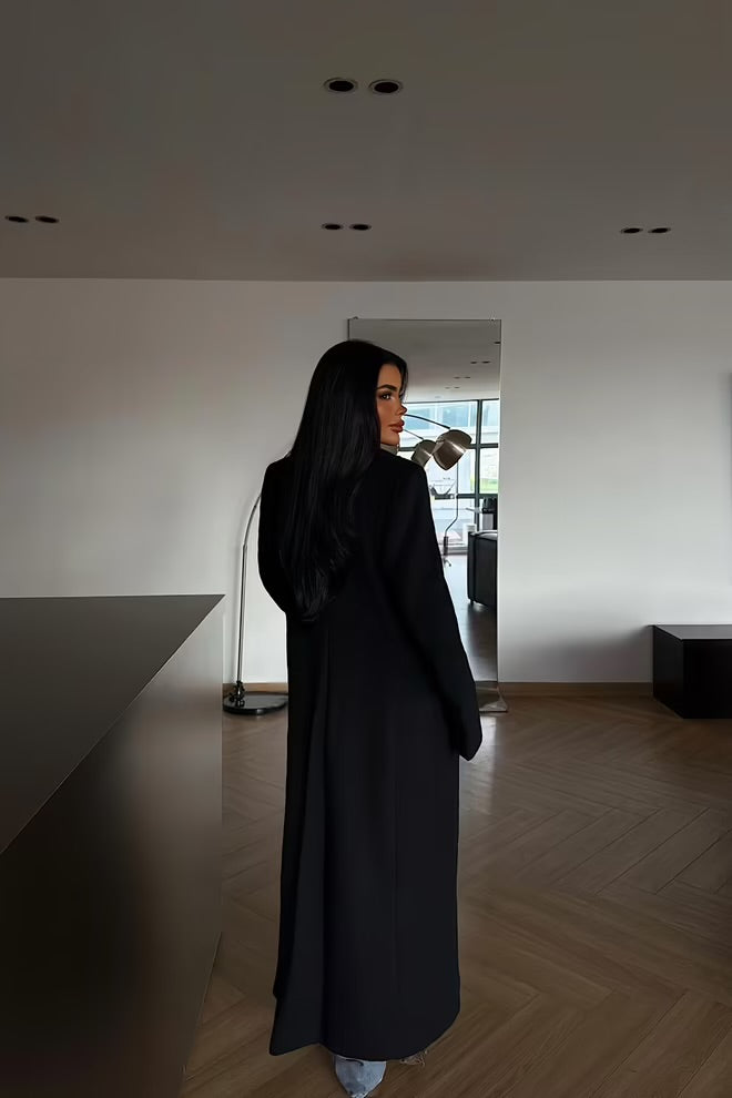 Abrigo Elegante L’amouriste – Corte Largo y Minimal