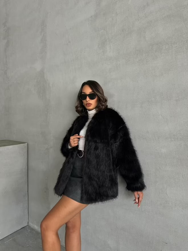 Abrigo Elegante L’amouriste – Corte Sofisticado