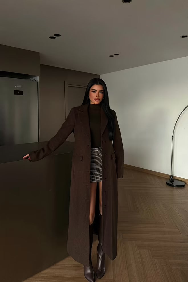 Abrigo Elegante L’amouriste – Corte Largo y Minimal